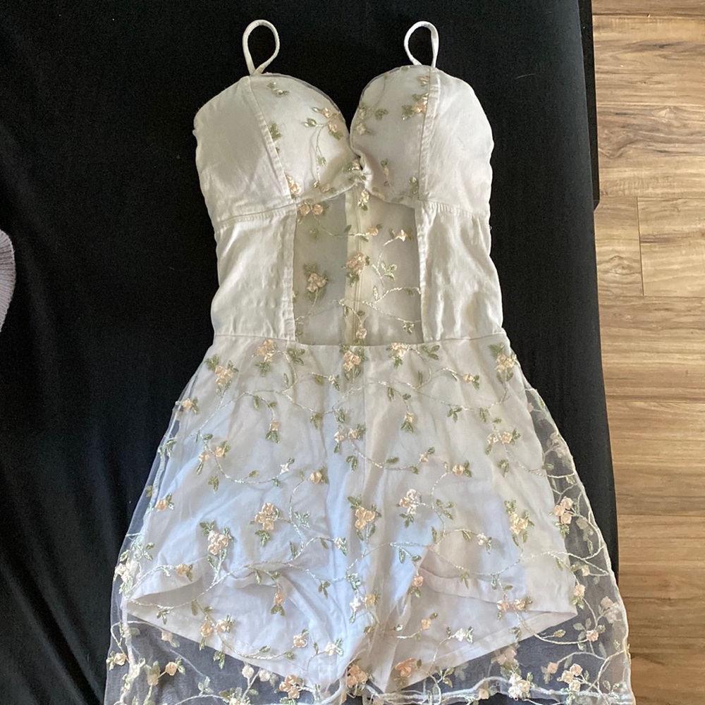 Floral jumper white